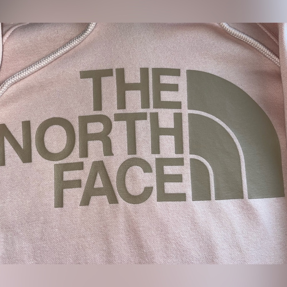 THE NORTH FACE Women’s Half Dome Pullover Hoodie NWOT - Picture 2 of 9
